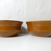 2 plats à four en grès vernissé vintage