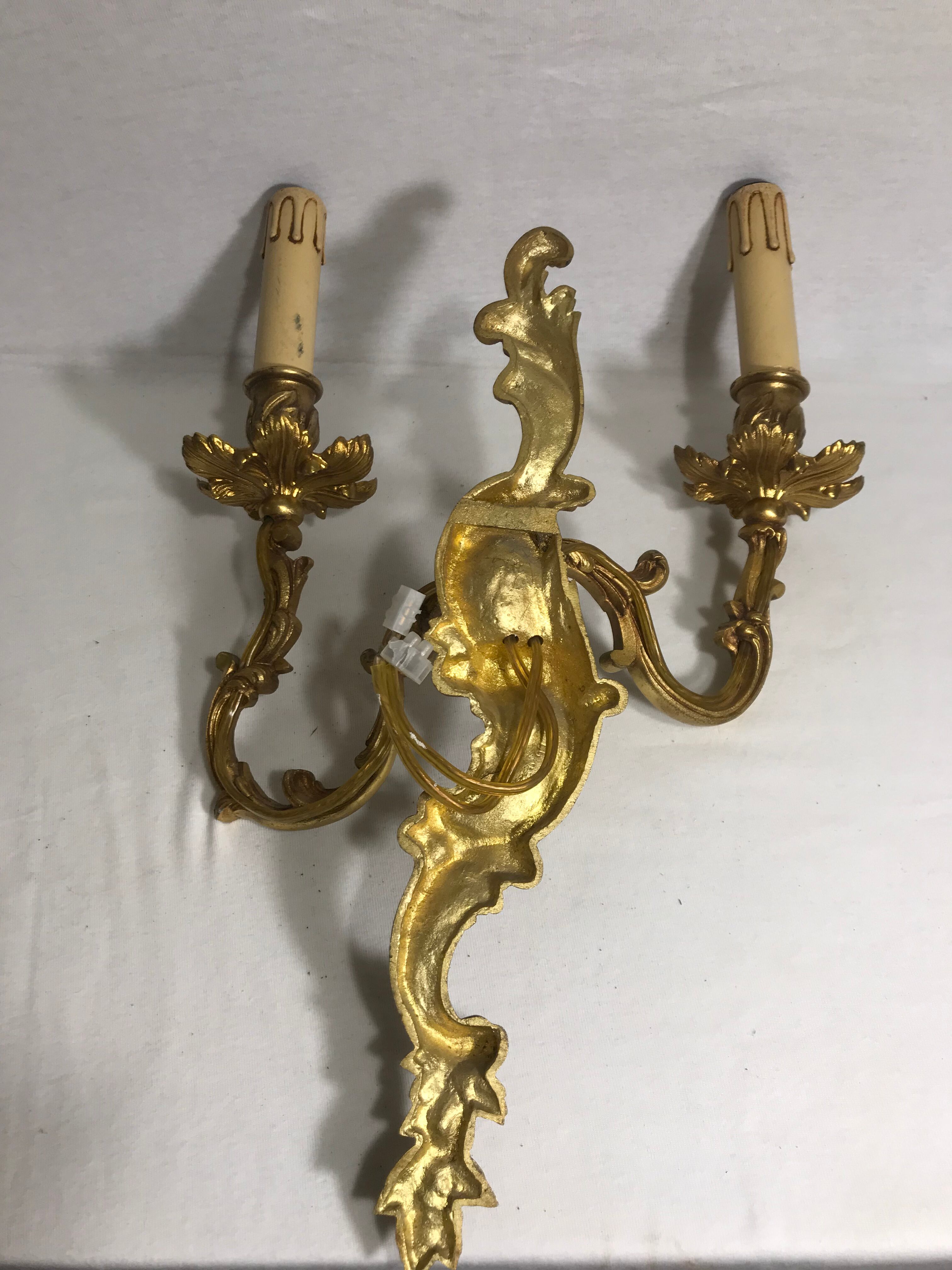 Antique bronze wall light
