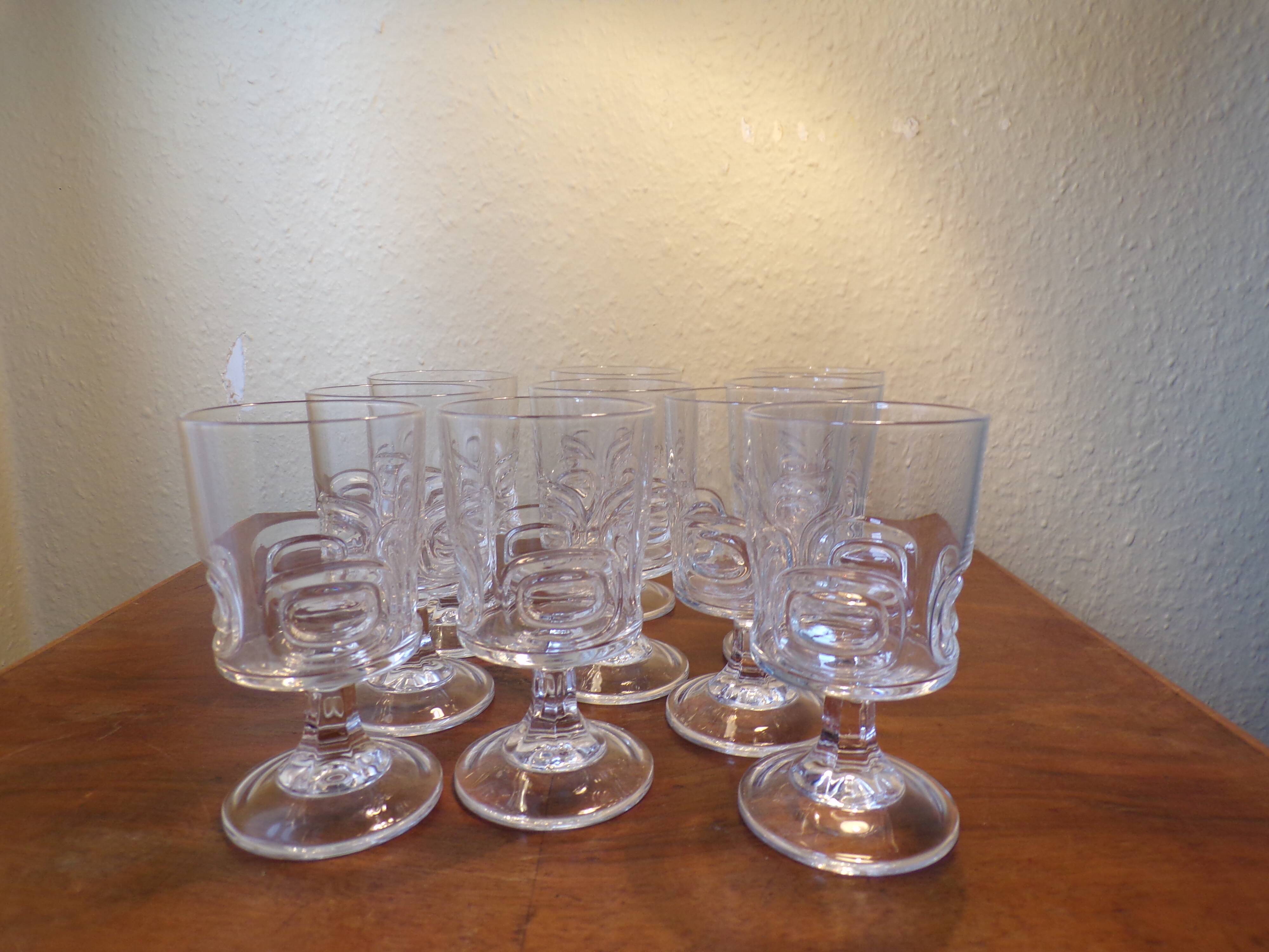 10 glasses in Crystal