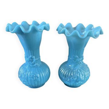 Set of 2 opaline vases