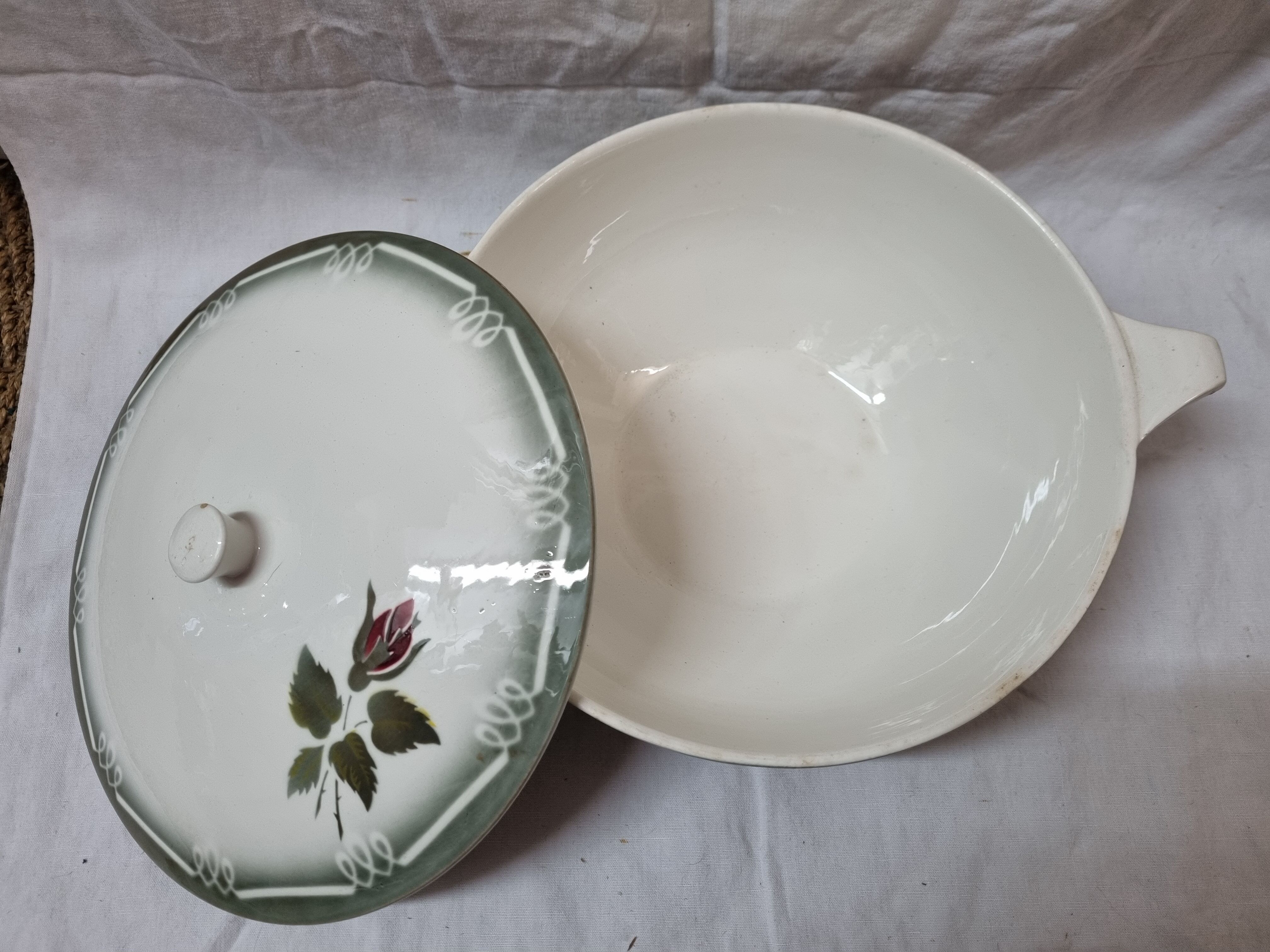 Digoin earthenware soup tureen, Sarreguemines 1940/50