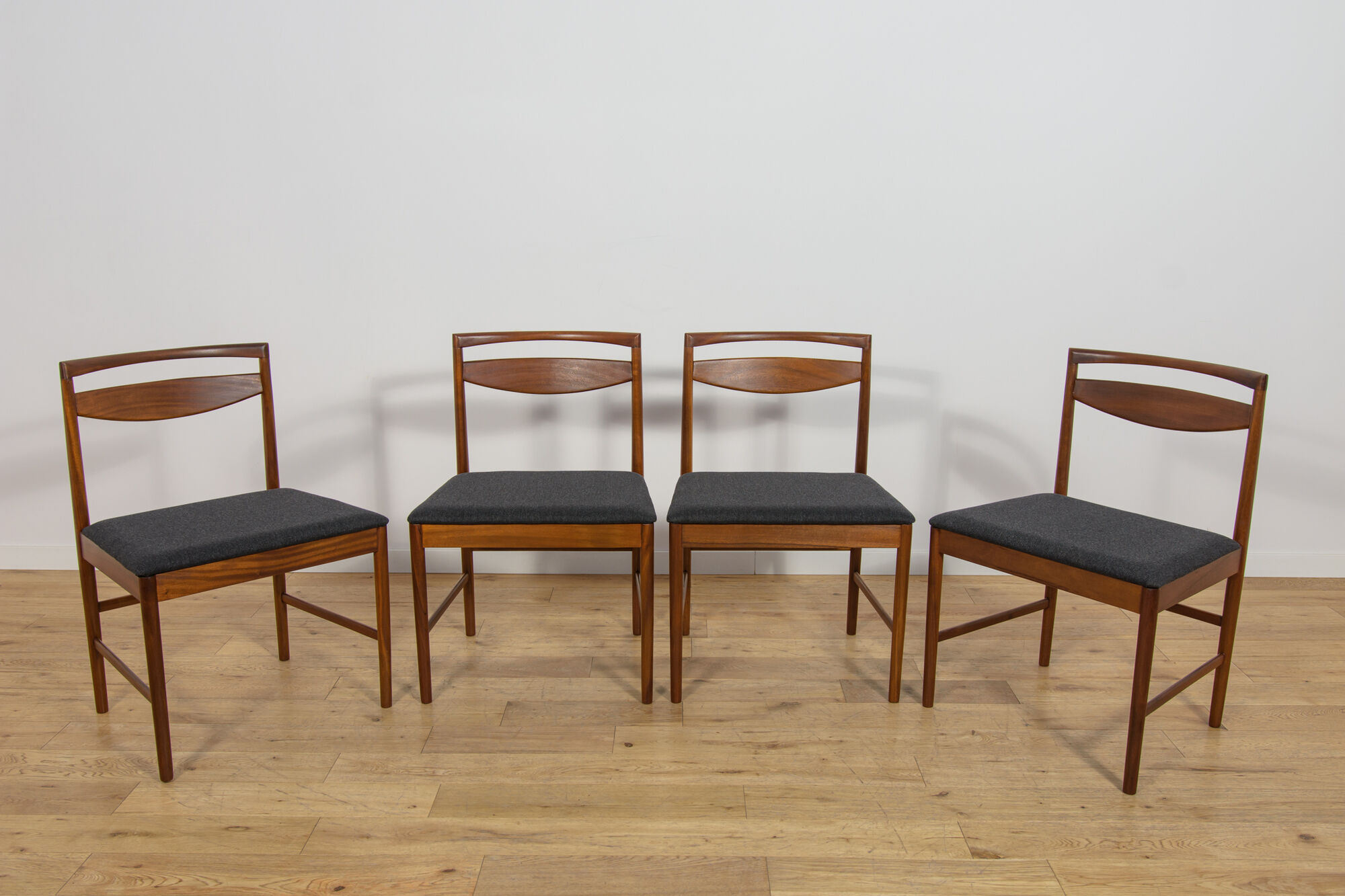 Mid-Century Model 9513 Dining Chairs by Tom Robertson for A.H. McIntosh & Co., United Kingdom, 1970s, Set of 4