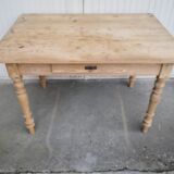 wooden dining table, vintage, turned legs, firm table style