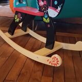 Horse rocking