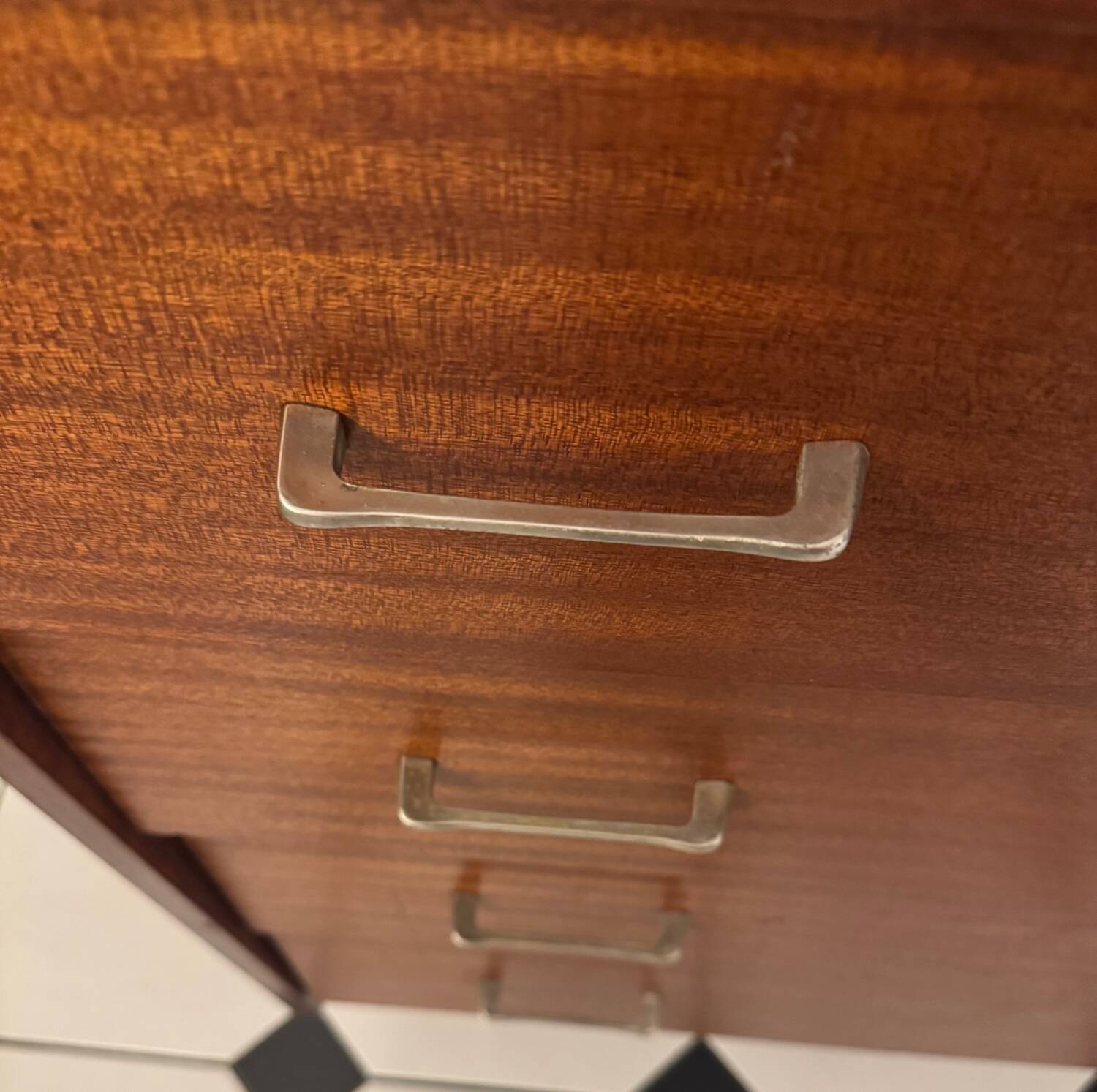 Commode vintage scandinave
