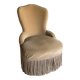 Petit fauteuil crapaud ancien en velours beige