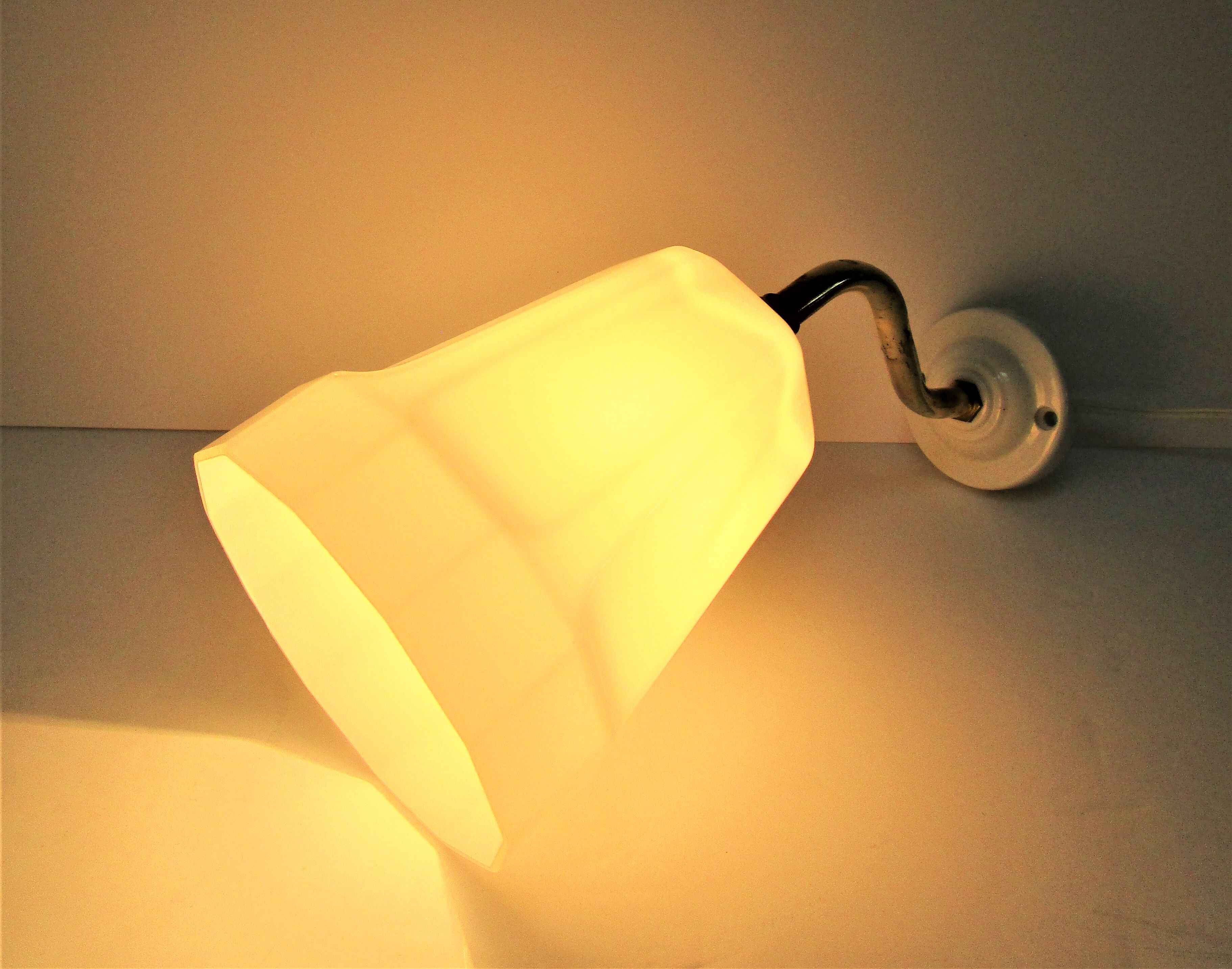 Art Deco porcelain opaline brass 30s