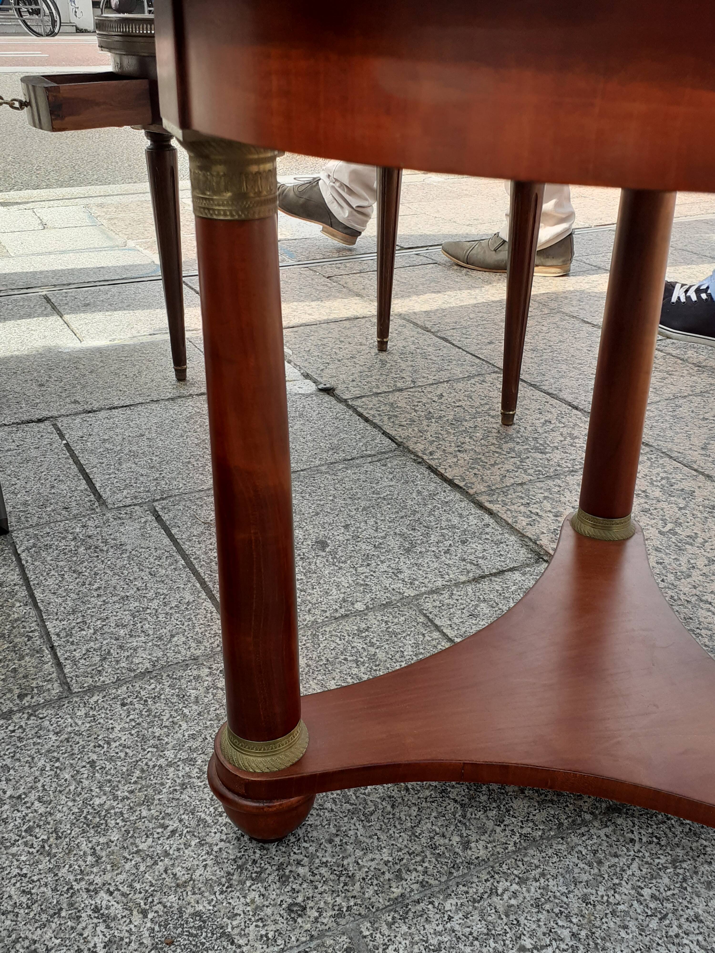 Ancient Gueridon with marble top side table empire style