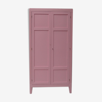 Armoire parisienne