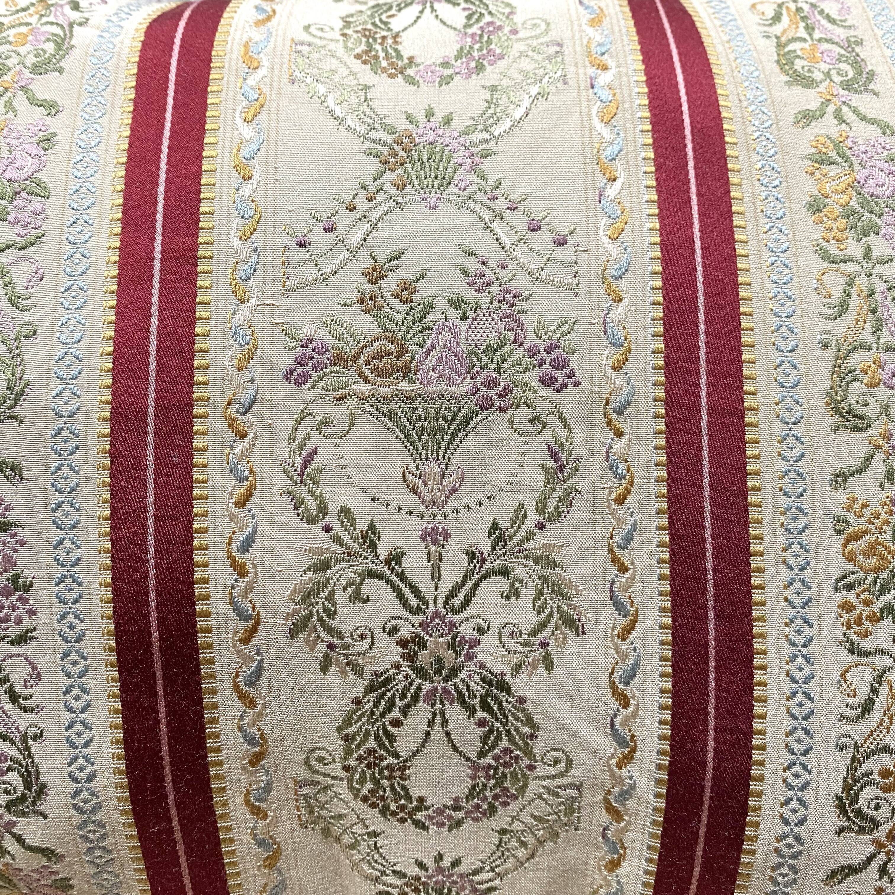 Rectangular cushions in antique fabric