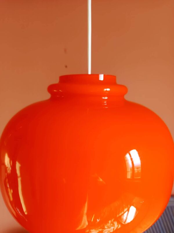 Paire de suspensions orange par Hans-Agne Jakobsson, 1960