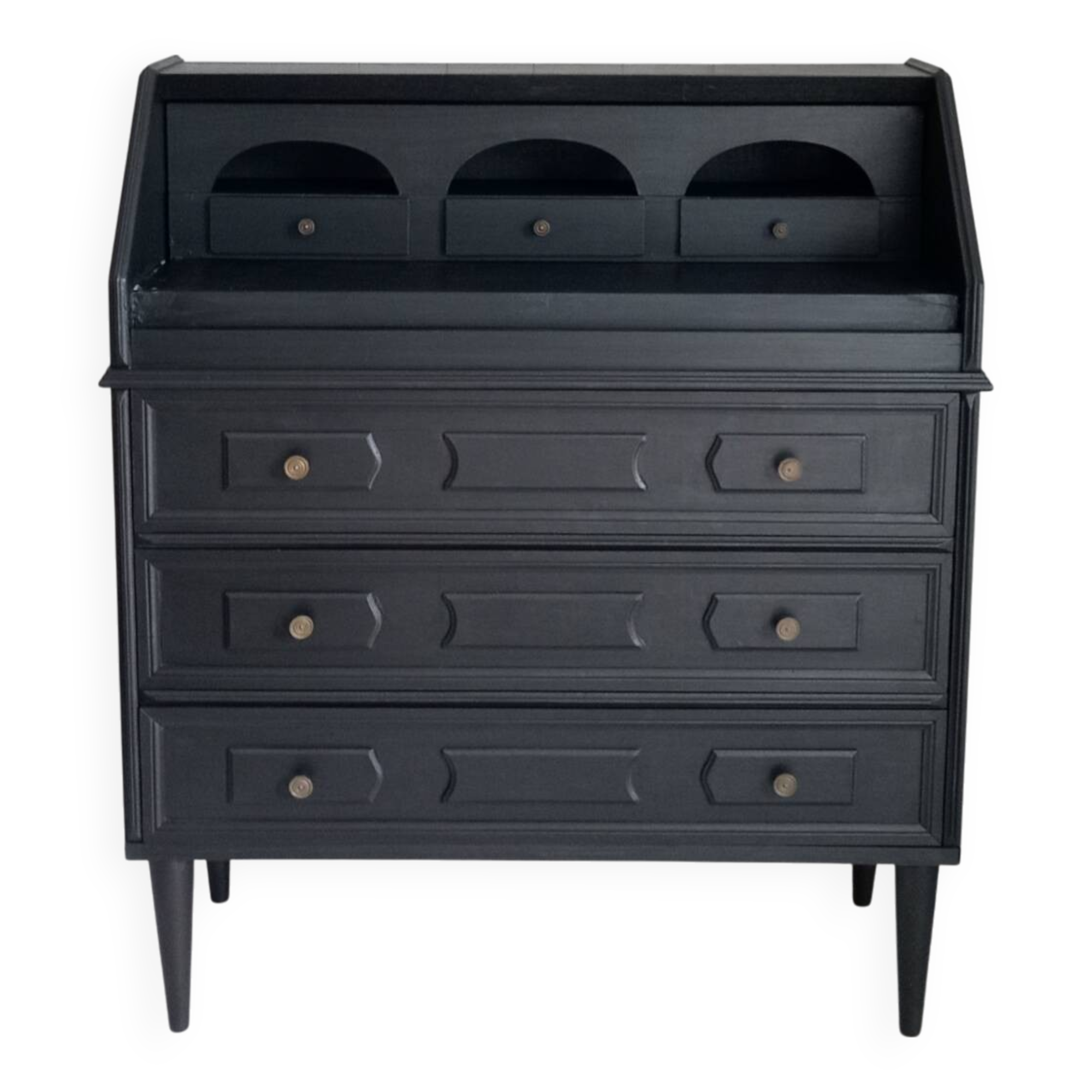 Scriban chest of drawers