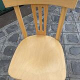 Set of 10 bistro chairs in light beech.