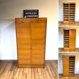 Double curtain filing cabinet