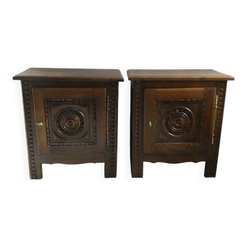 Pair of neo-regionalist bedside tables in oak