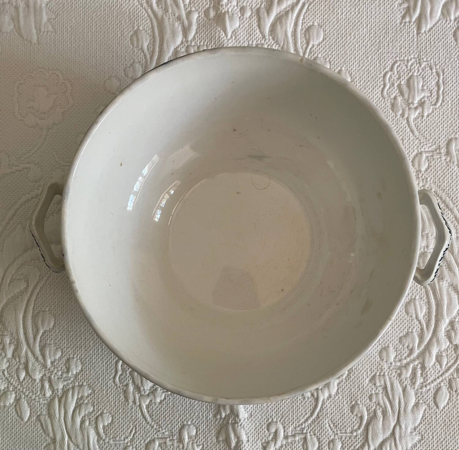 Small Saint Amand & Hamage Soup Tureen Model Marie Louise