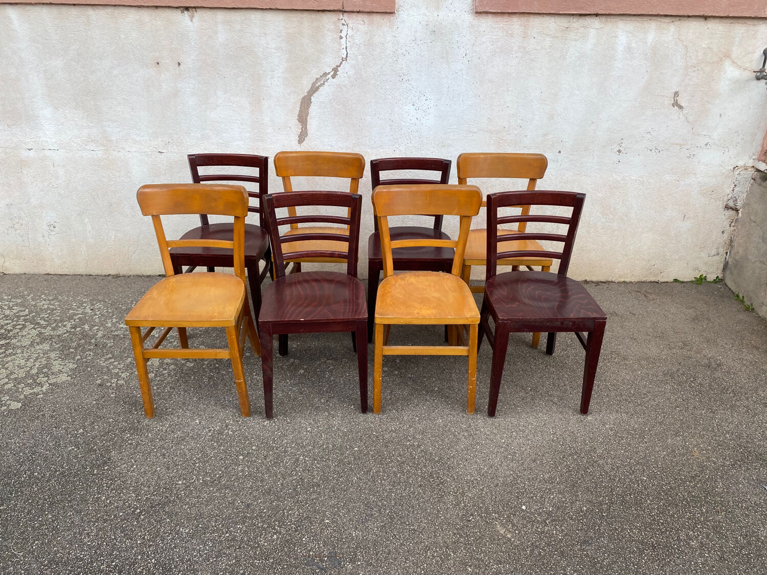 Set de 8 chaises bistrot