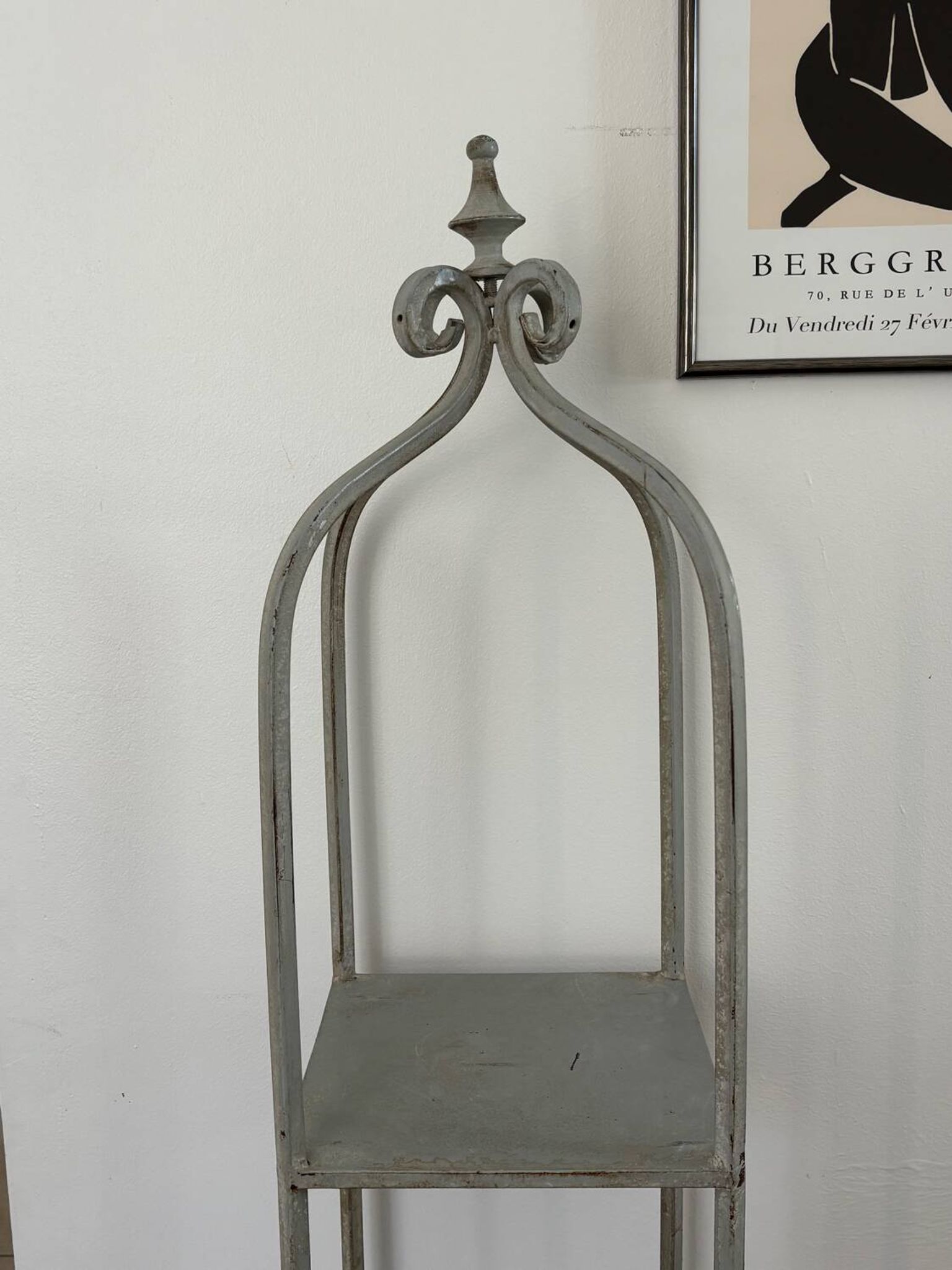 Étagère en métal