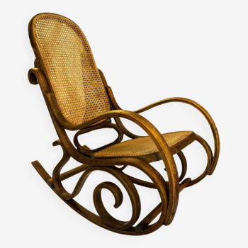 Fauteuil à bascule en bois