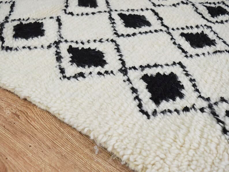 Moroccan carpet 152x104cm