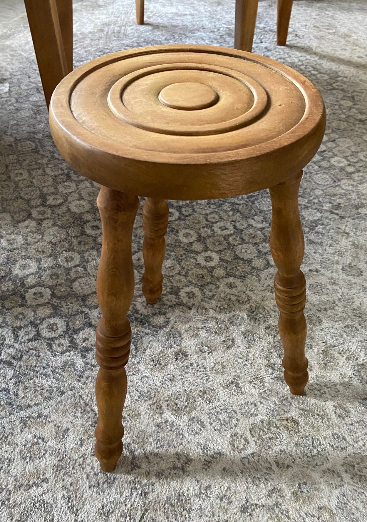 Tripod stool