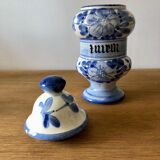 Apothecary pot