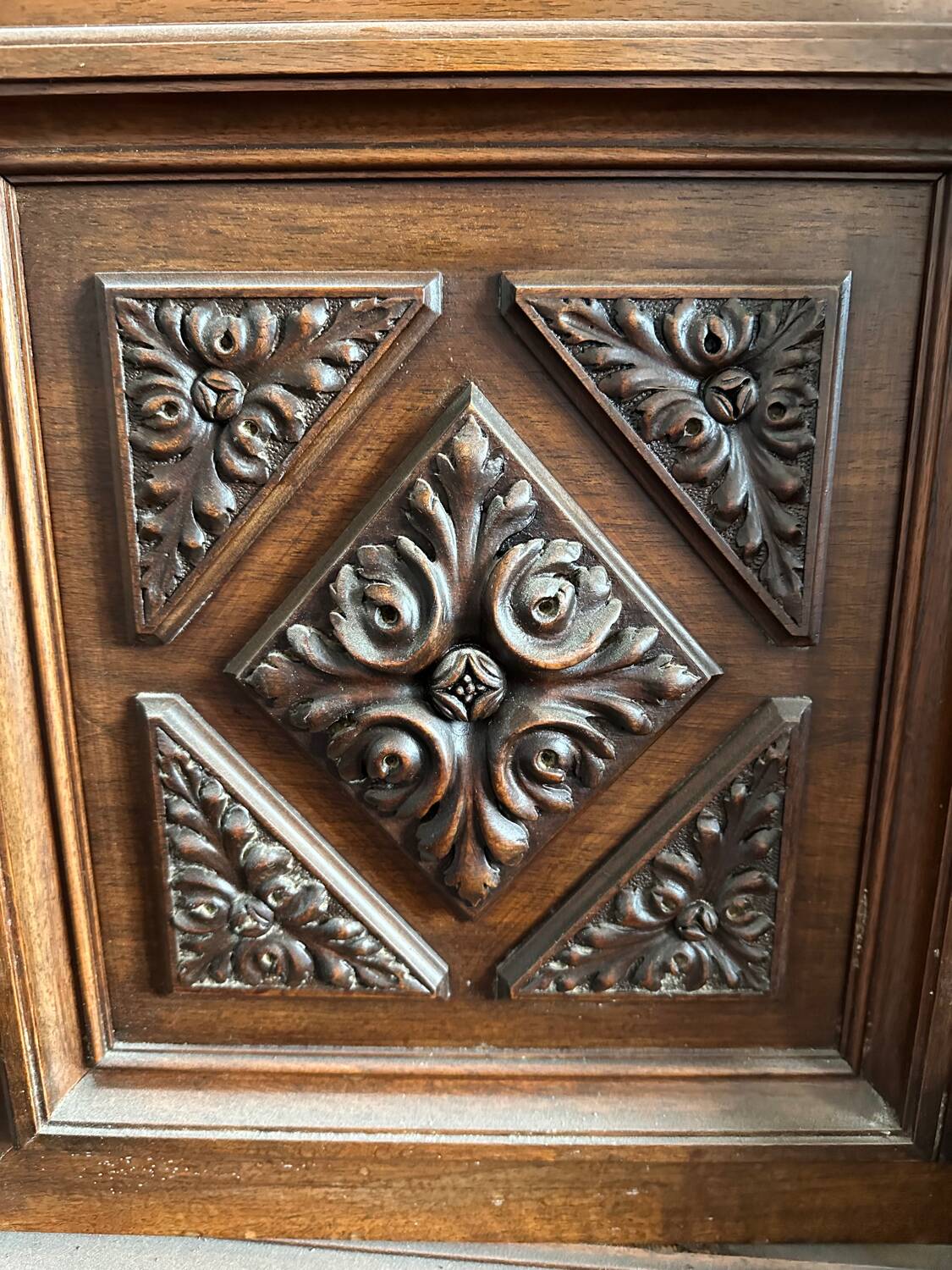 Large antique display cabinet – Henri II style – Late 19th century