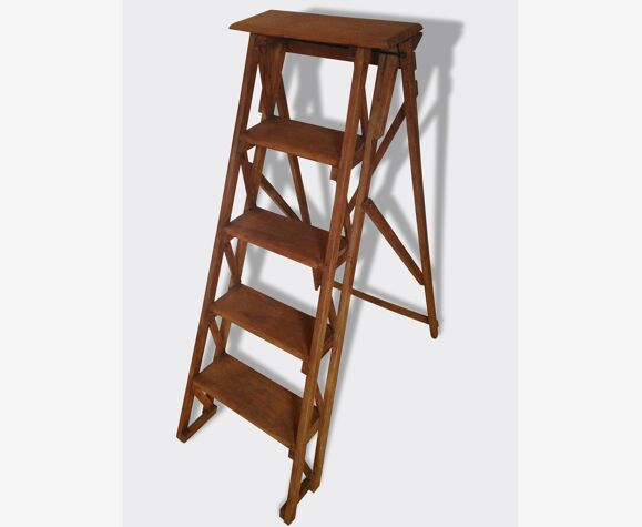 Vieil Escabeau En Bois à Vendre