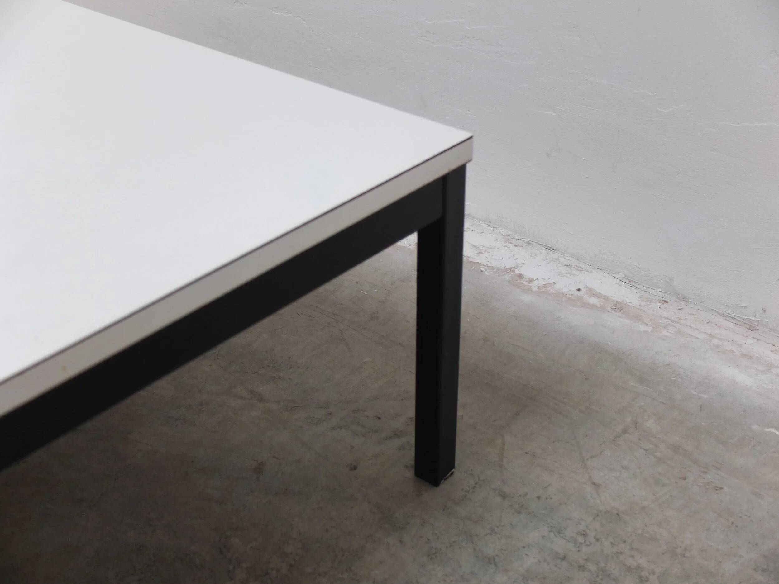 Table basse ou table d'appoint par Martin Visser pour 't Spectrum, 1961