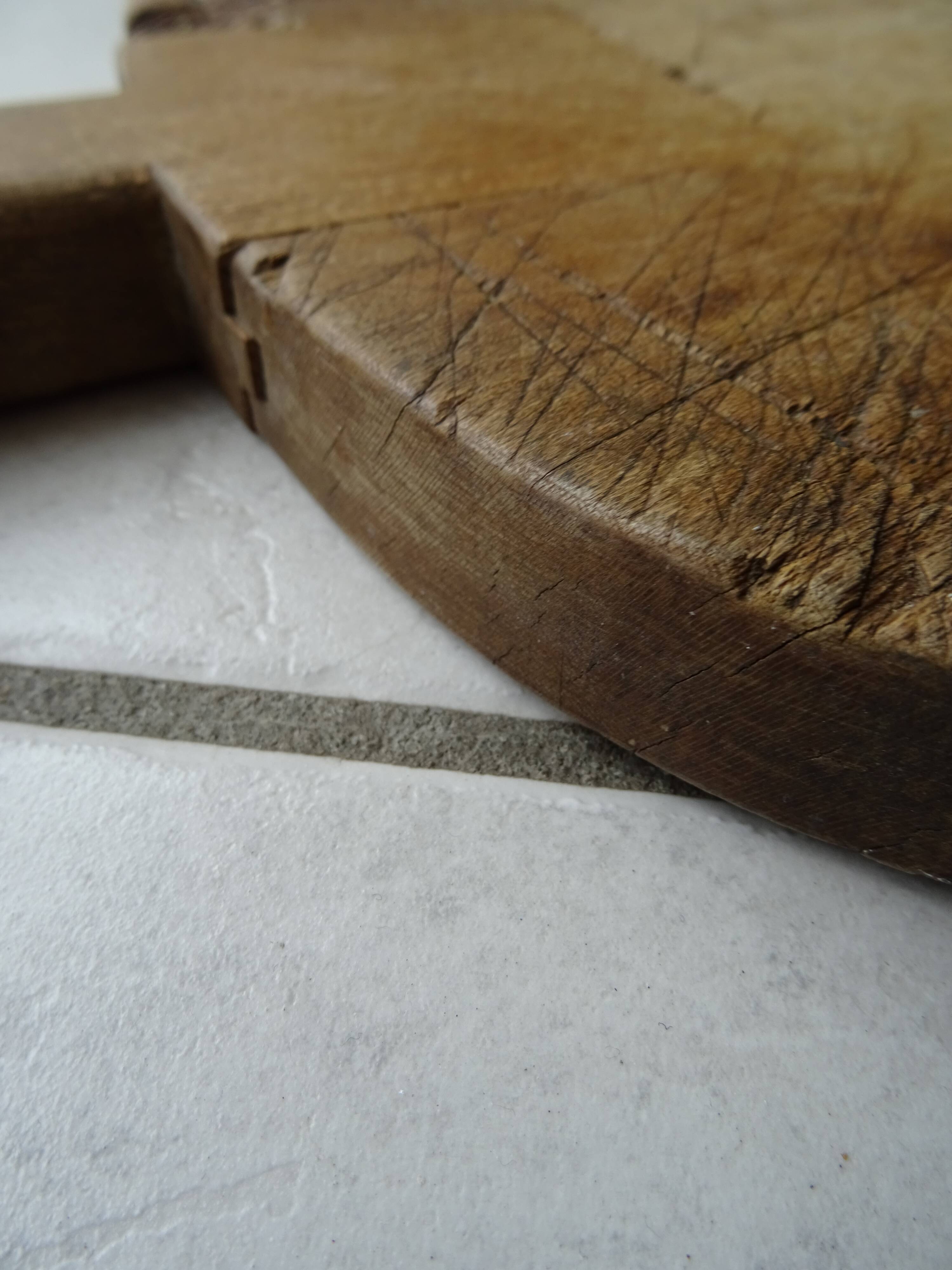 Provence solid wood cutting board