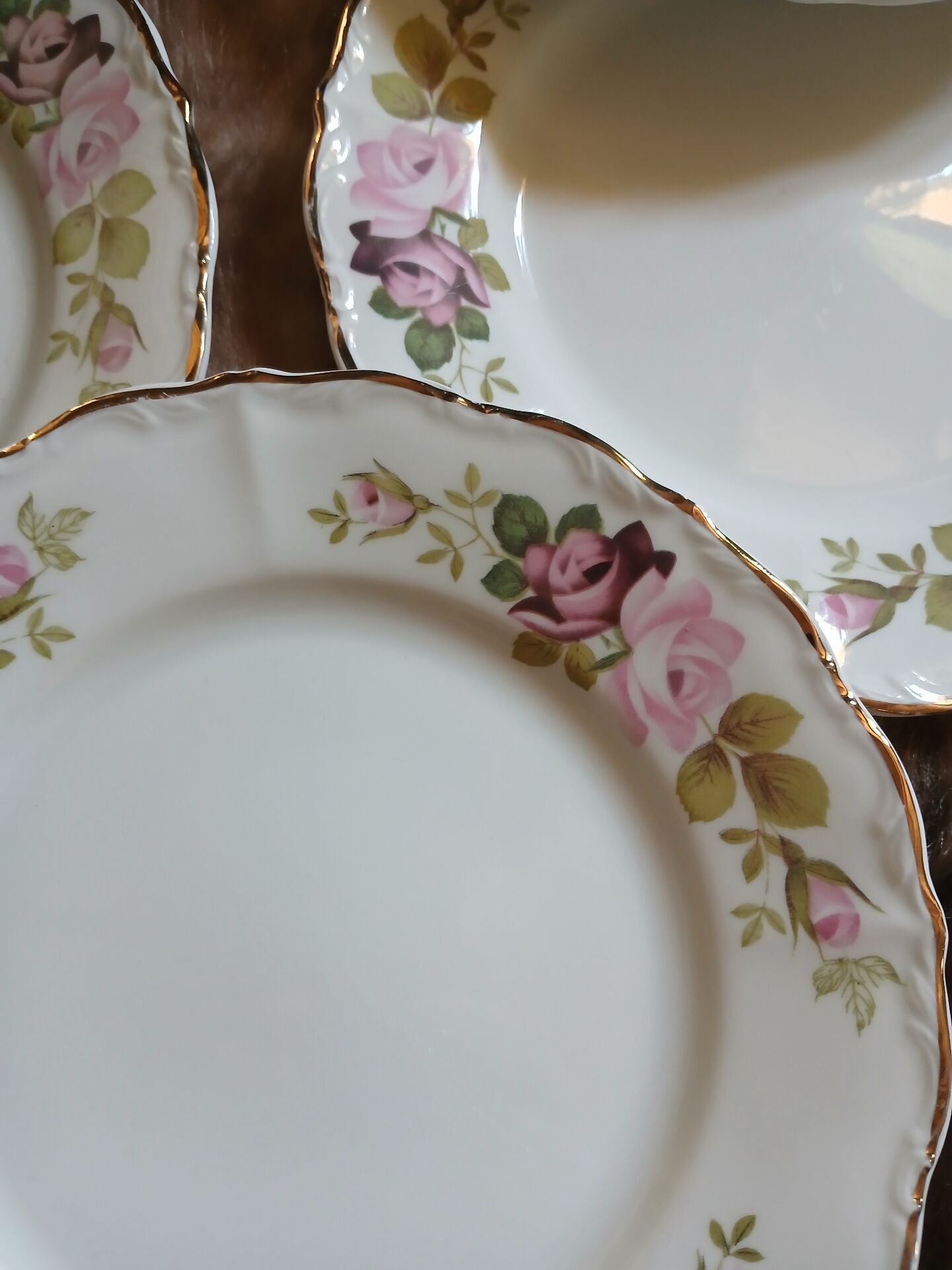 21 mismatched vintage dessert plates