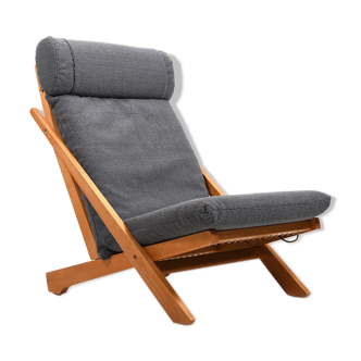 Fauteuil à dossier haut CH-03 par Hans J. Wegner