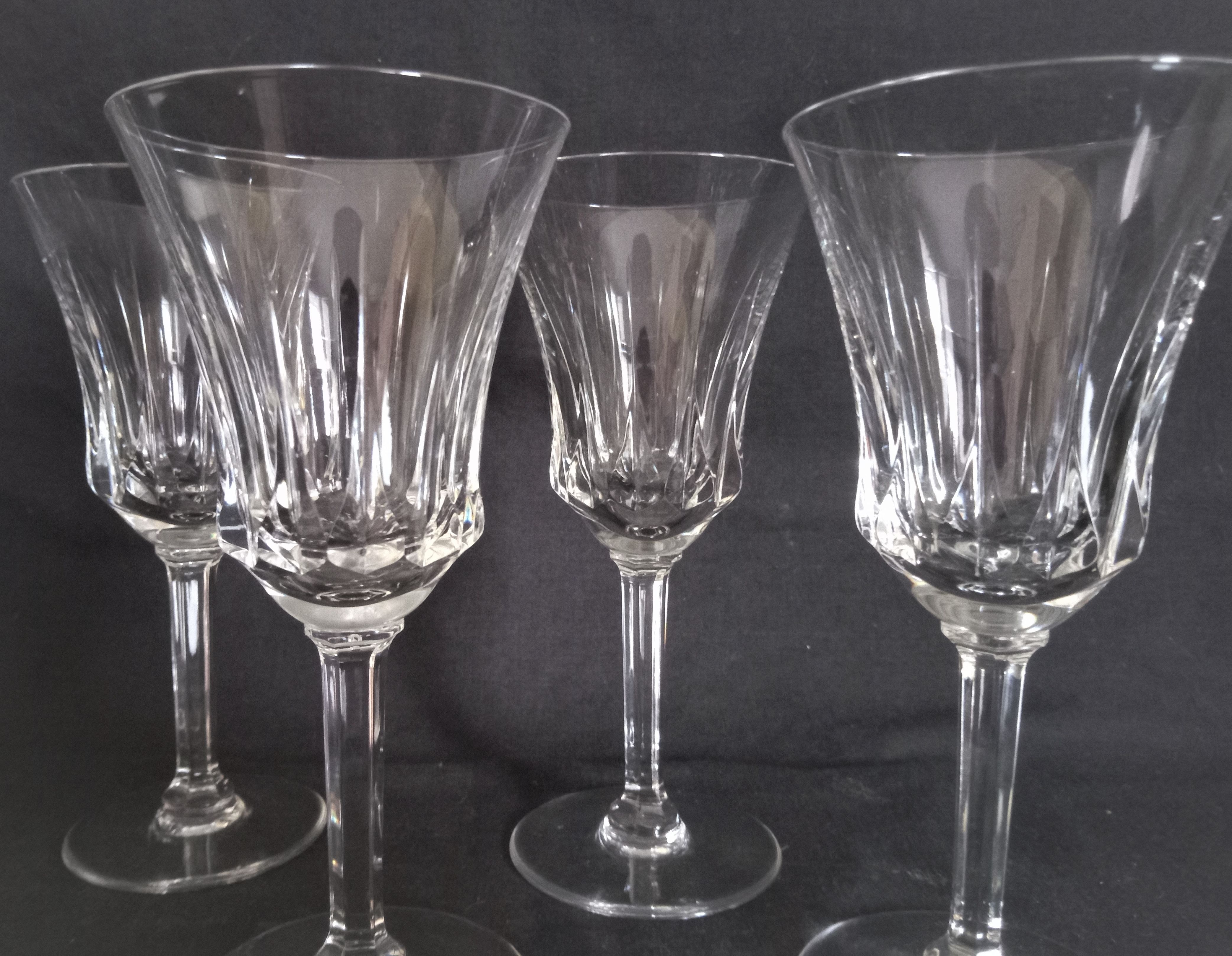 Set of 6 water glasses and 6 wine glasses in cut crystal Val Saint Lambert