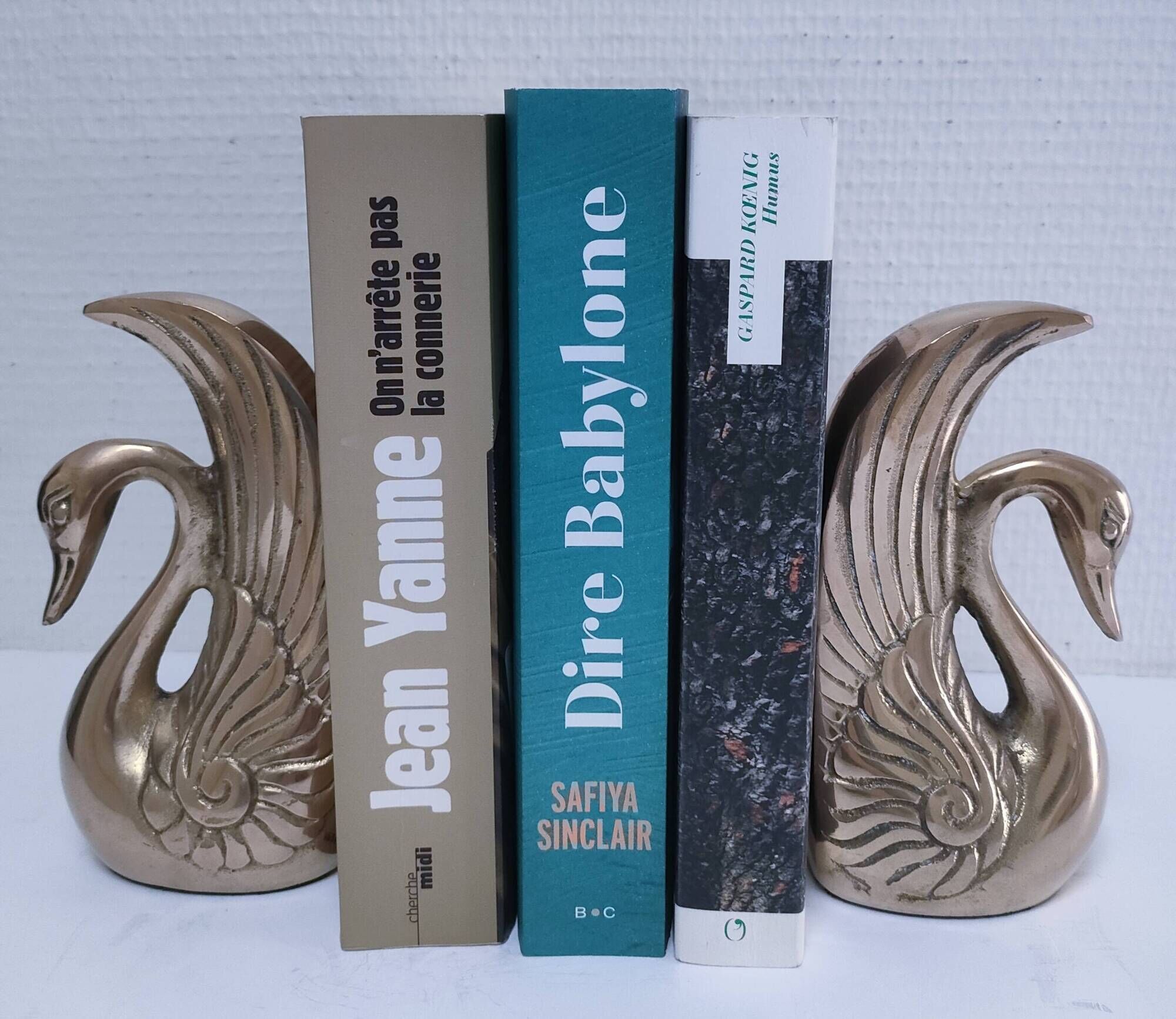 Pair of vintage stylized brass bird bookends