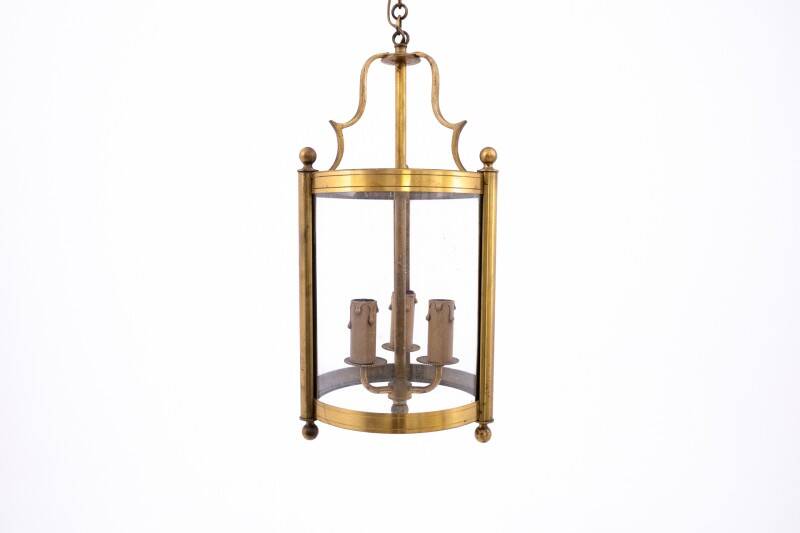 Suspension, France, milieu du XXe siècle.
