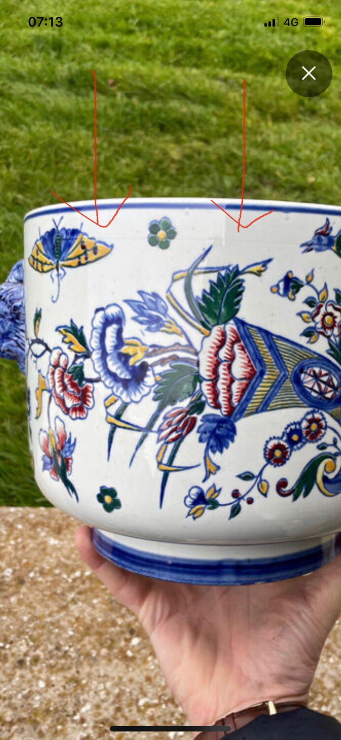 Earthenware cover pot of Gien XIXth