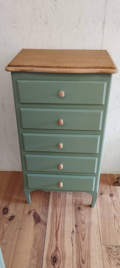 Chiffonier