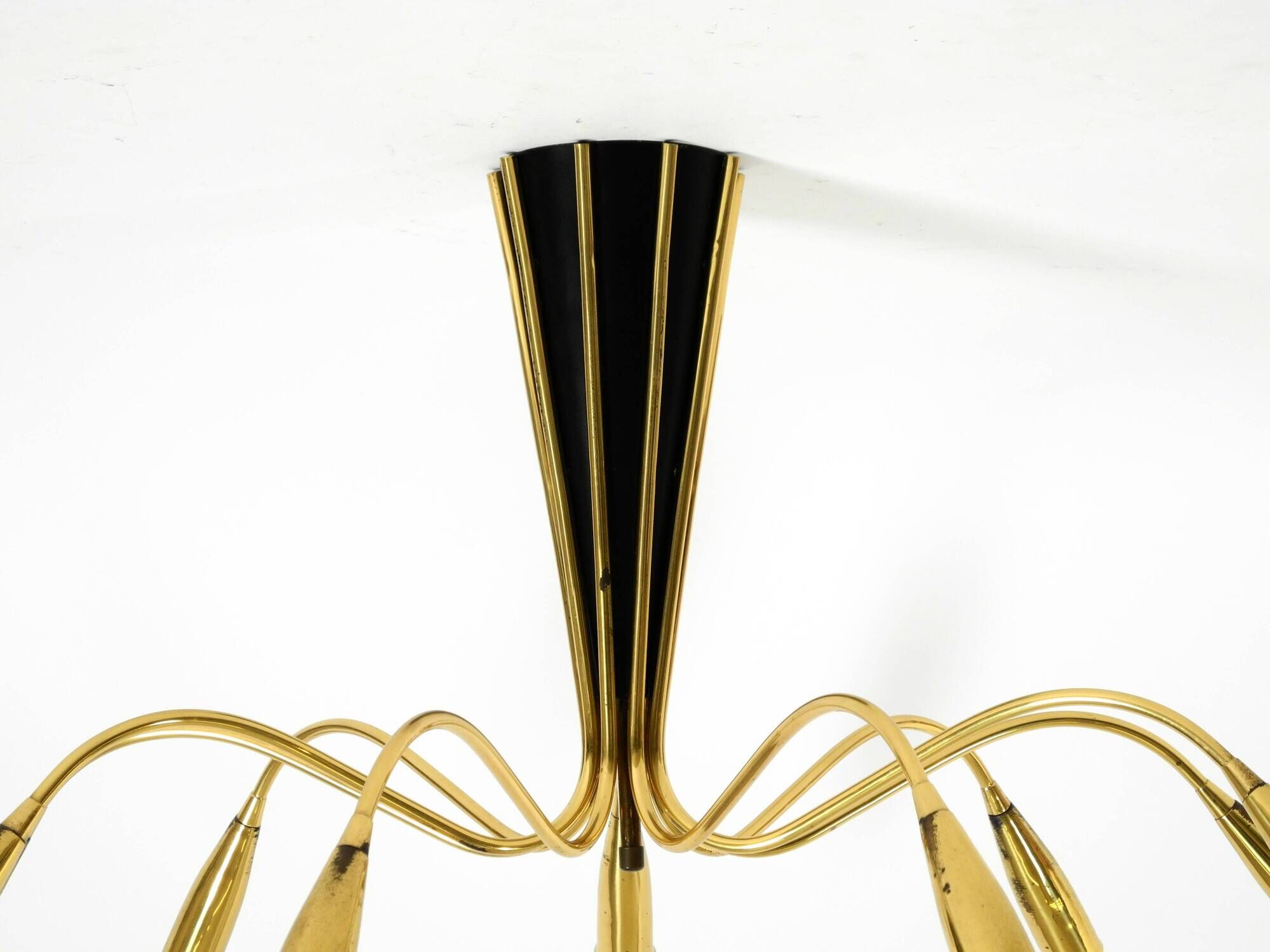 Beautiful large 9-arm Mid-Century Modern brass Sputnik ceiling lamp