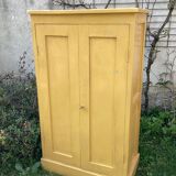Armoire parisienne
