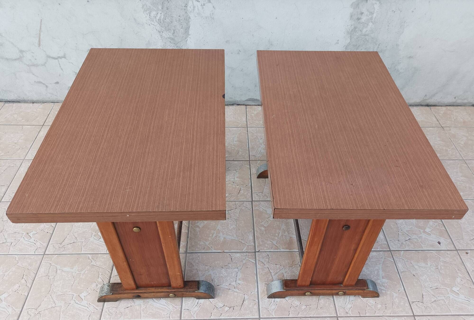 Paire de tables bistrot
