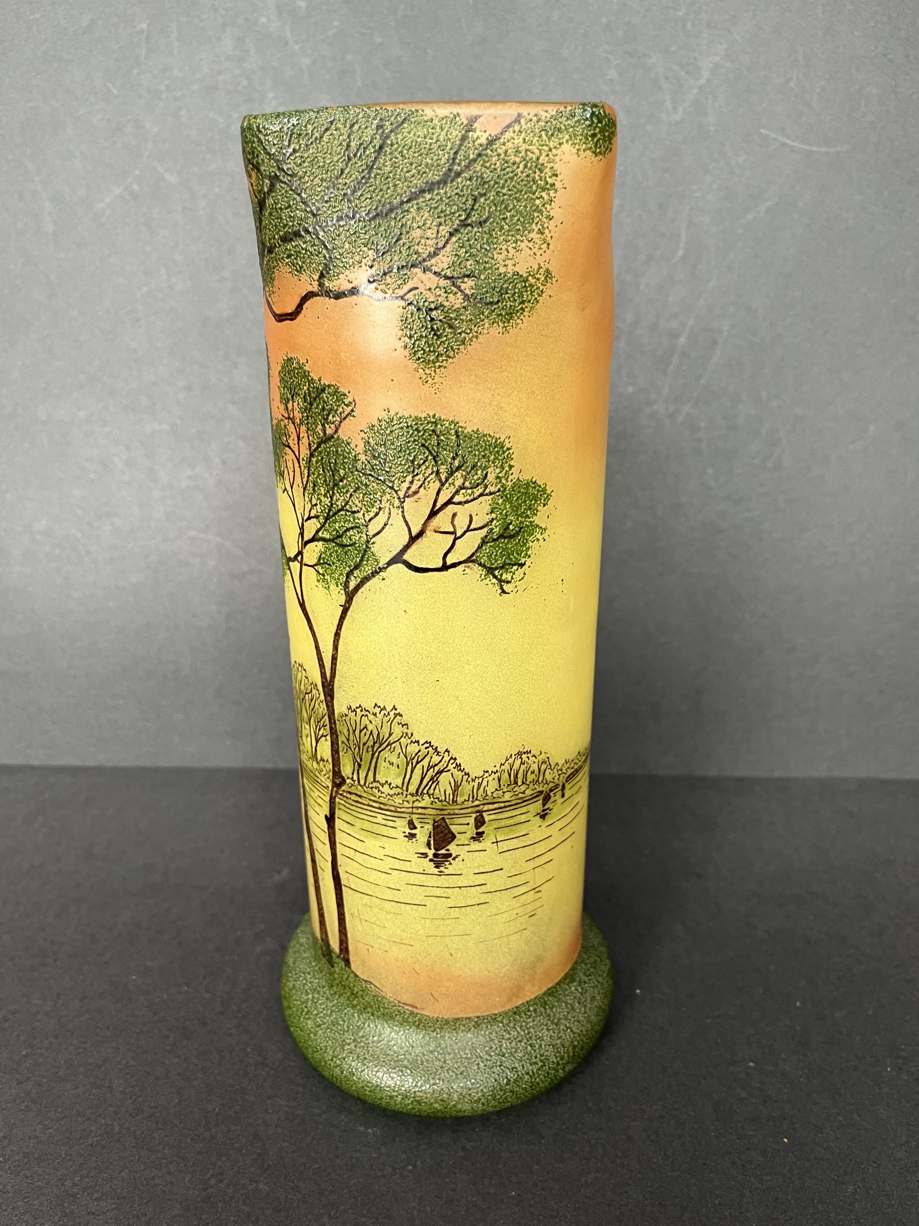 Paire de vases rouleau