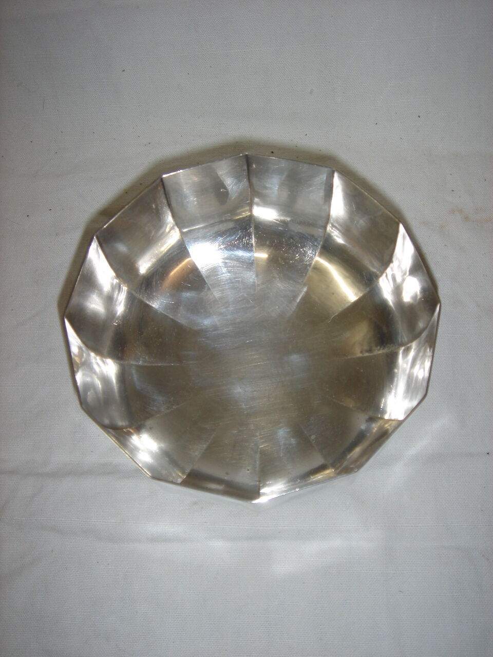 Art deco silver metal cut