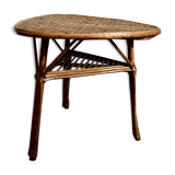 Tripod rattan tablet