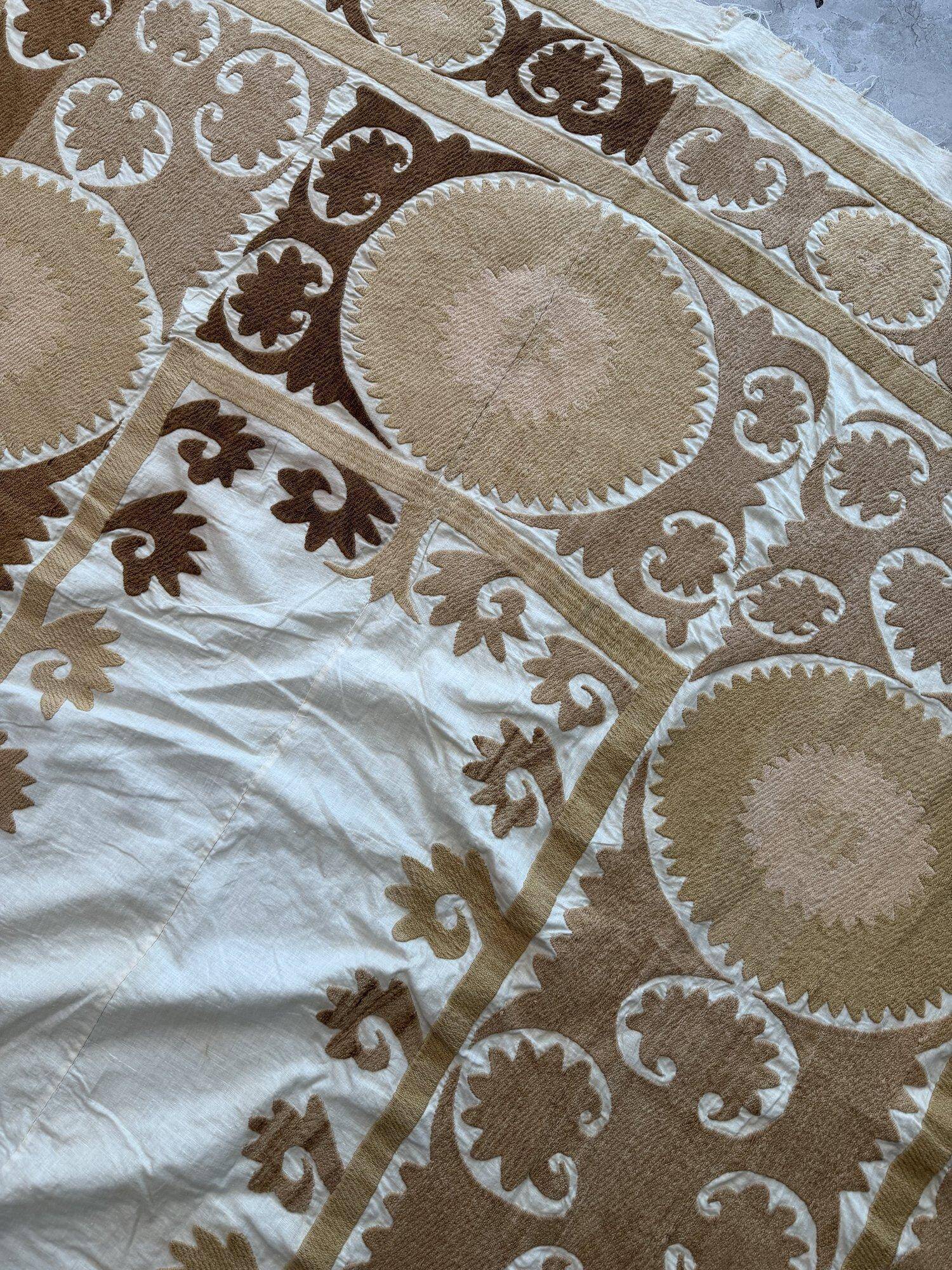 Vintage hand-embroidered tablecloth 154x269 cm