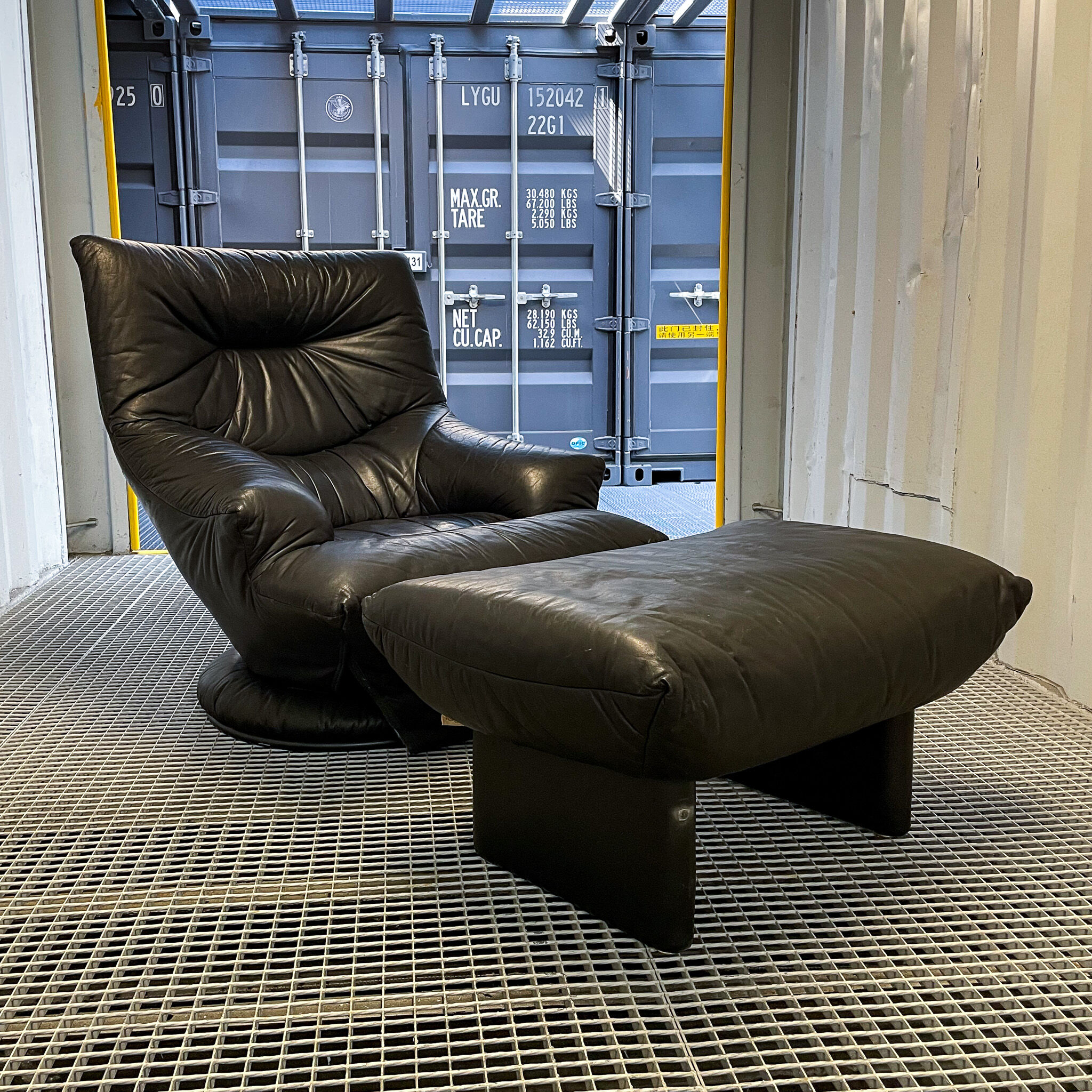 Ligne roset - armchair driver and sound ottoman 70's