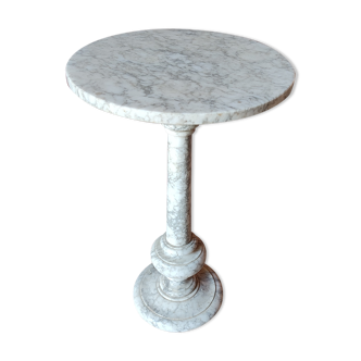 White marble harness pedestal table