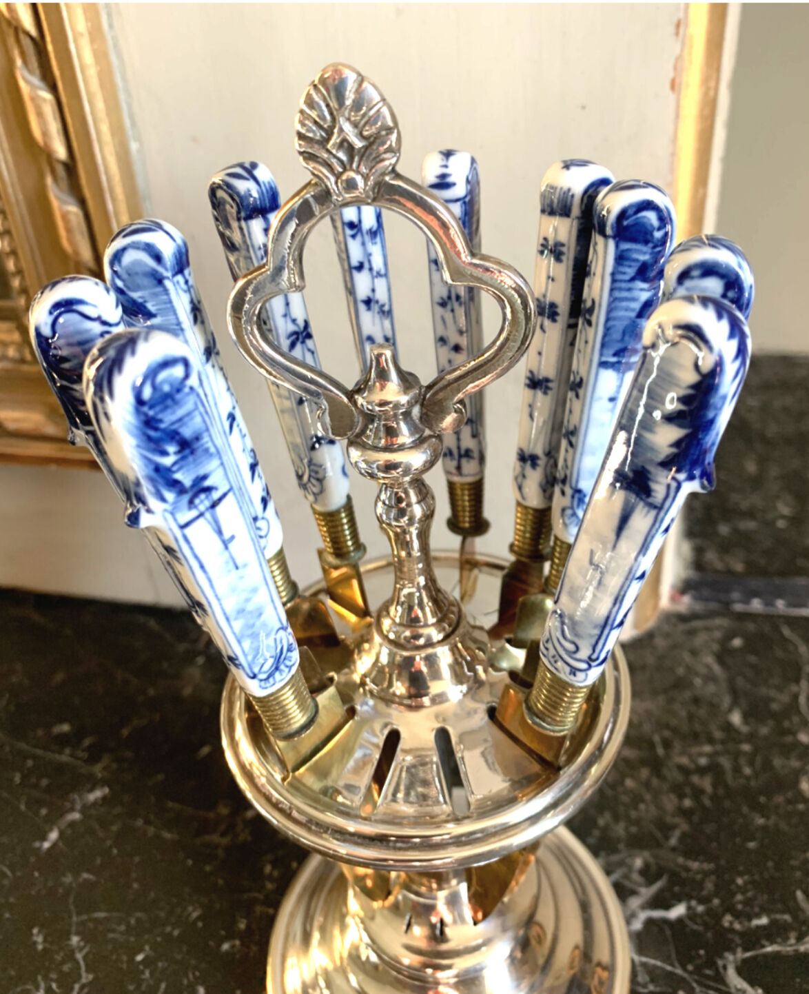 12 Delft earthenware fruit knives on their stand