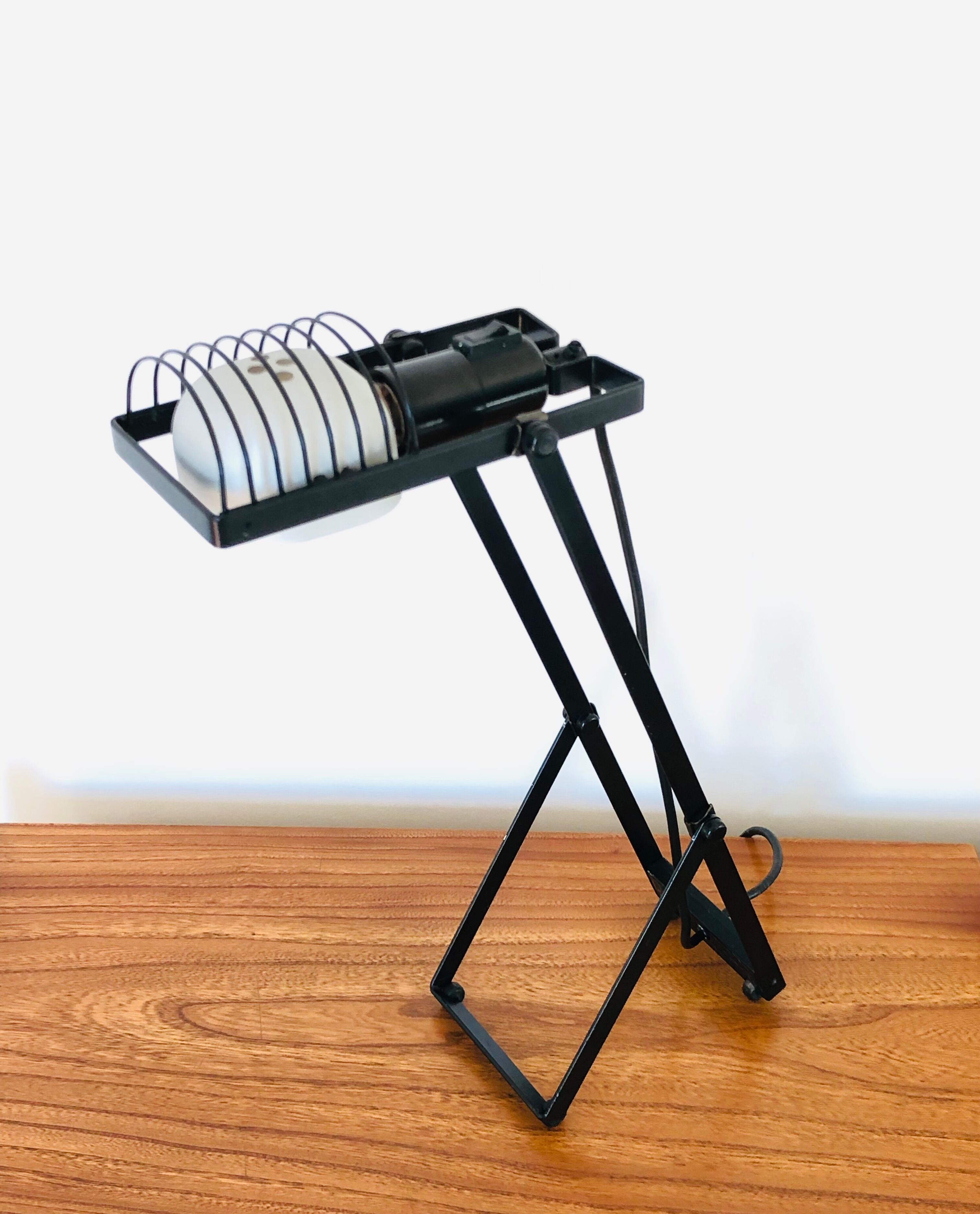 Model lamp "Sintesi" tavolo by Ernesto Gismondi for Artemide, Italy 70s