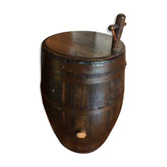 Old decoration barrel 225l