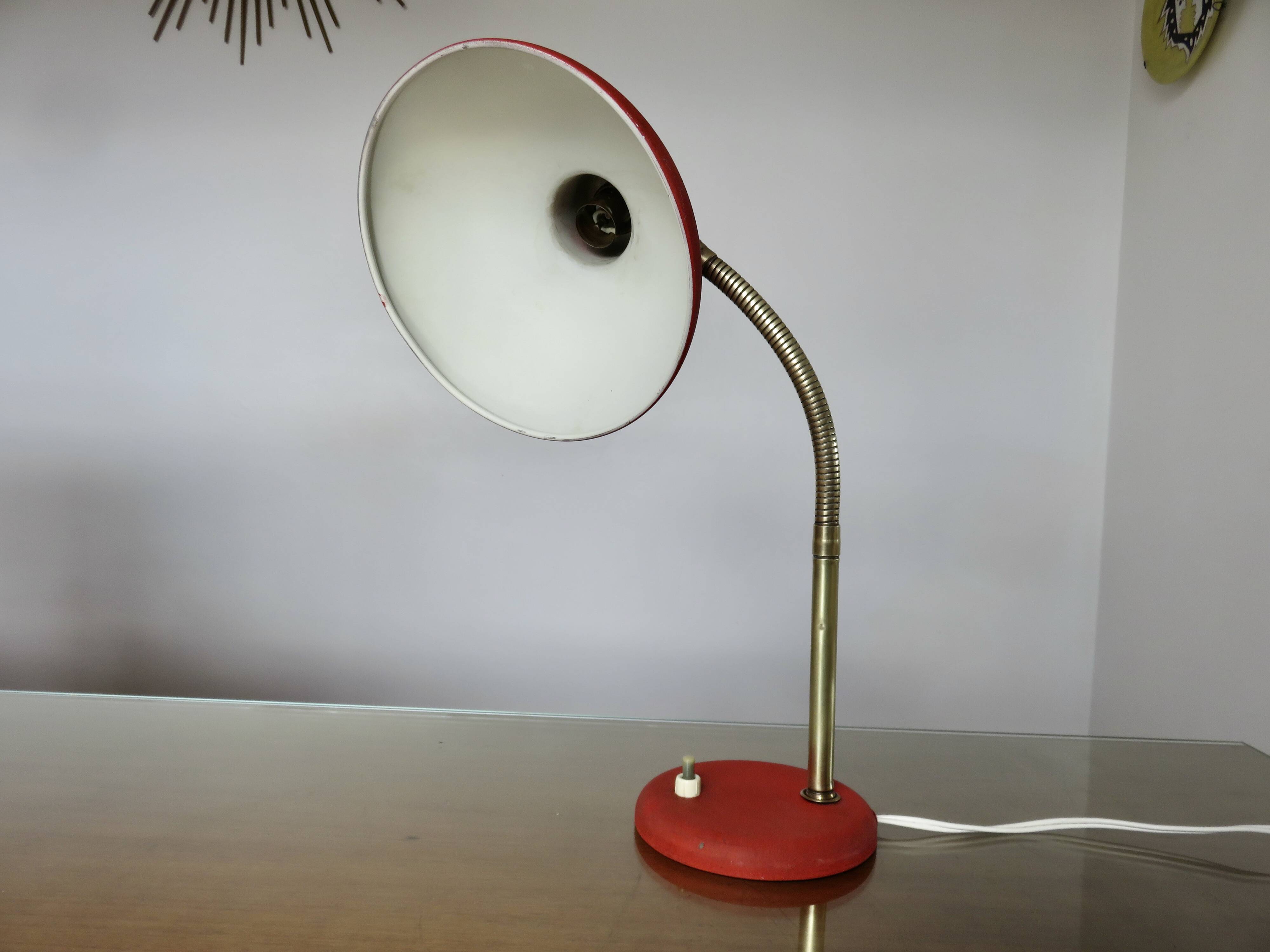 "Cocotte" lamp in brass and red lacquered metal, 1950s-60s.